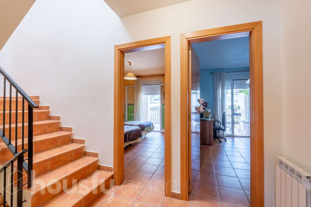 Estupenda casa en Font-Rubí-36