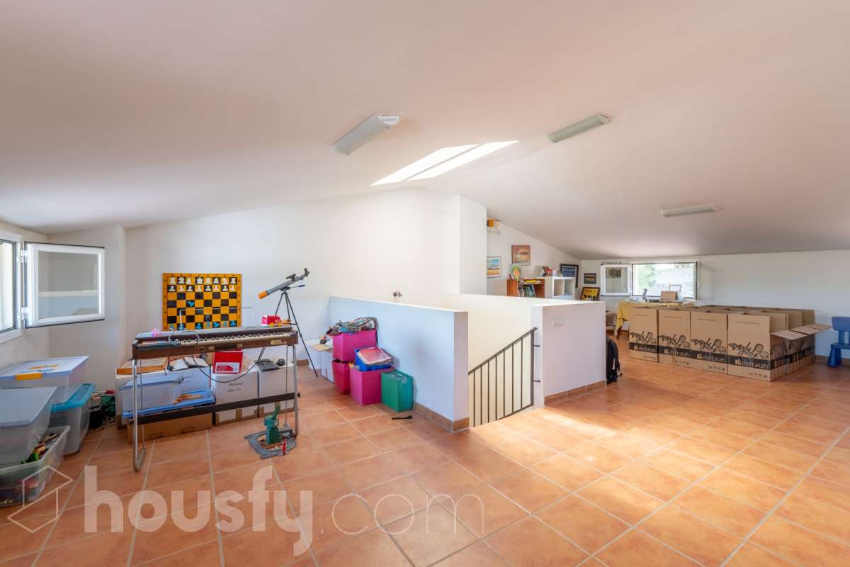 Estupenda casa en Font-Rubí-13