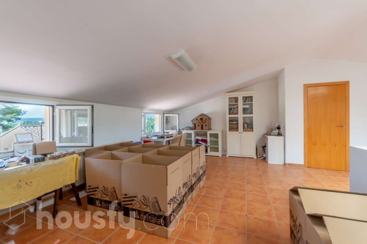 Estupenda casa en Font-Rubí-11