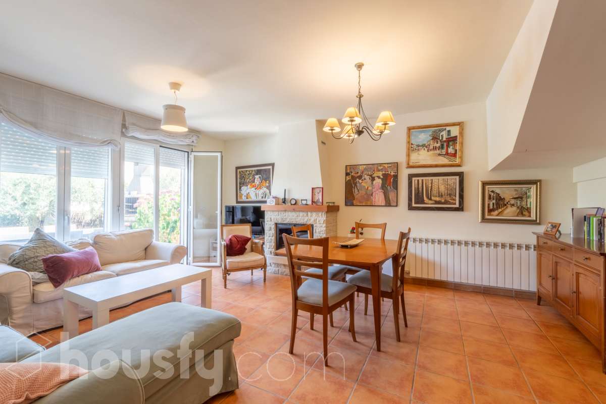 Estupenda casa en Font-Rubí-5