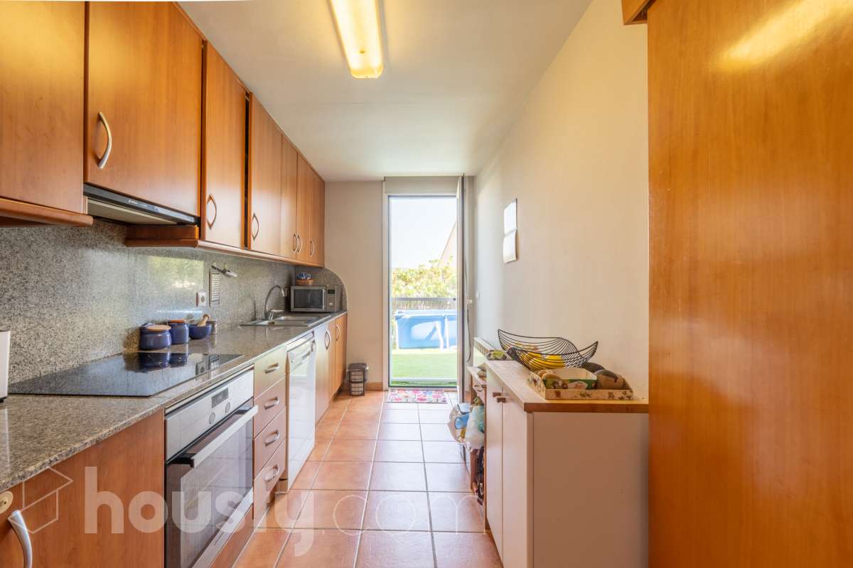 Estupenda casa en Font-Rubí-16