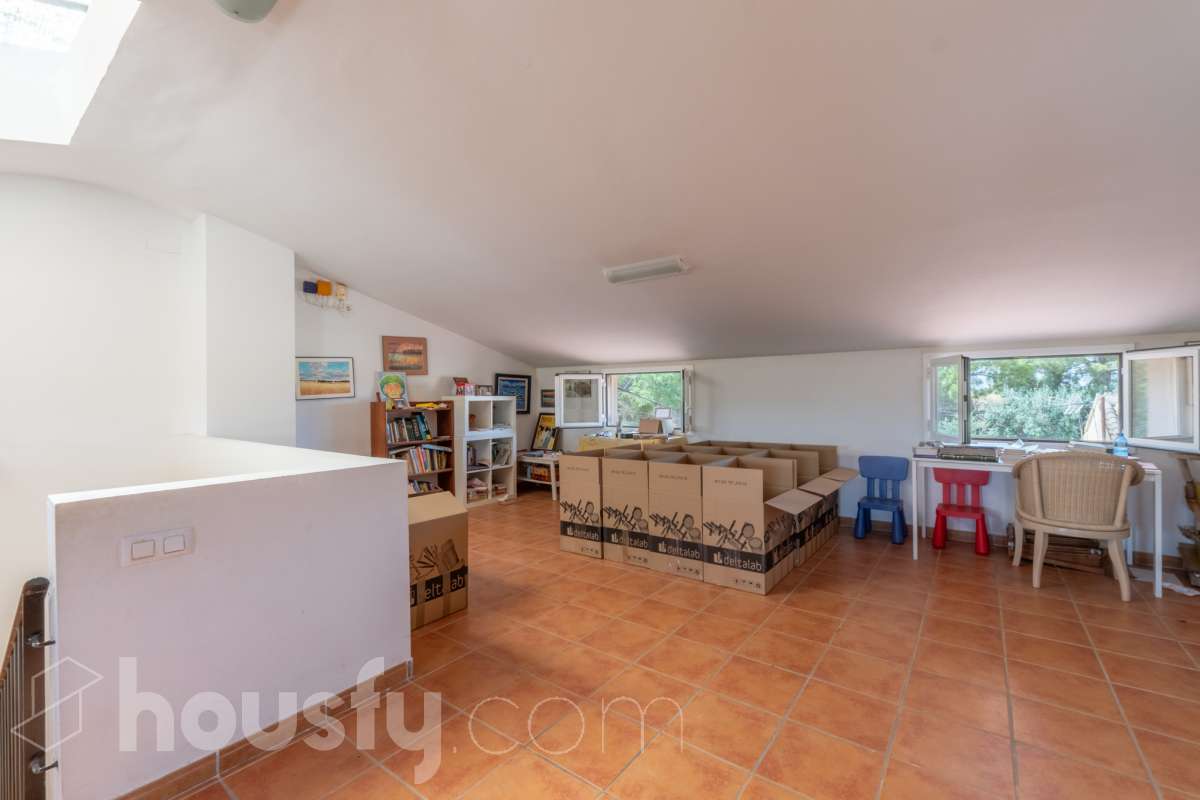Estupenda casa en Font-Rubí-10