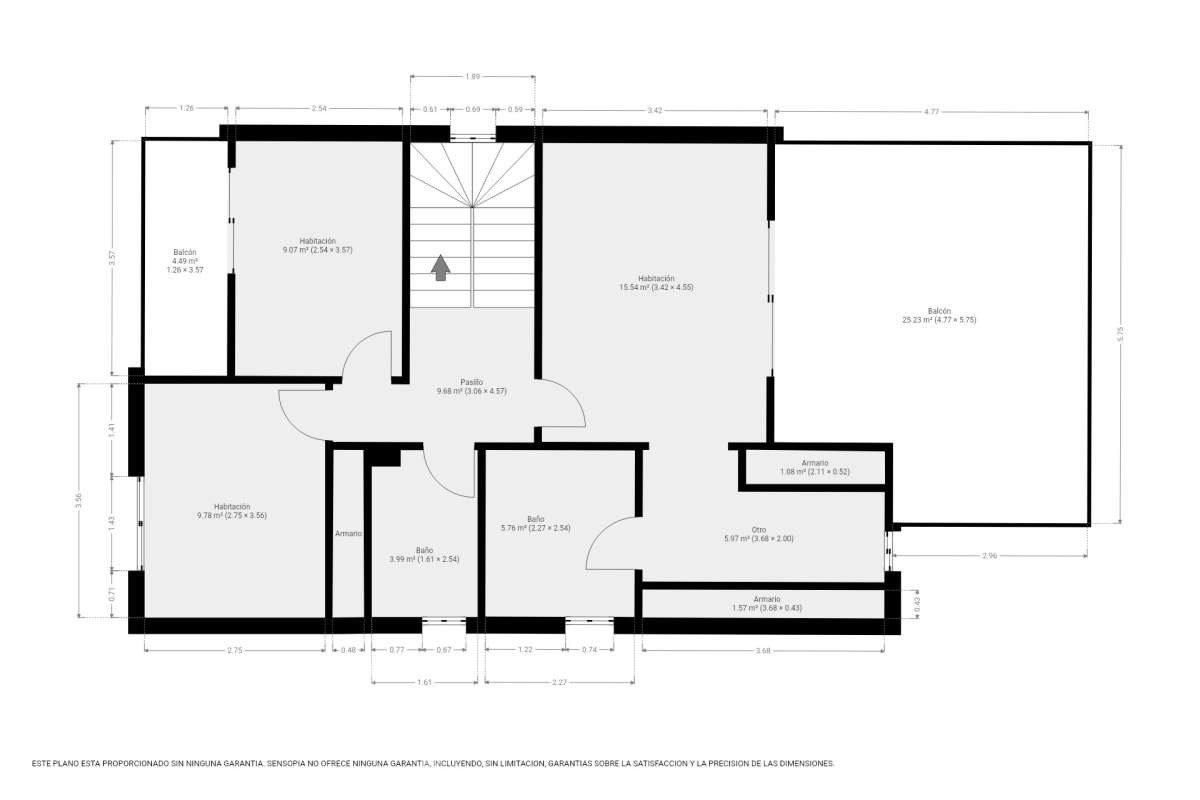 Housfy vende exclusiva propiedad en Calafell. Magnífica casa situada en la zona residencial de El Mas Mel, a pocos minutos del mar, en un entorno tranquilo y privilegiado. La vivienda cuenta con 5 dormitorios, 3 baños, cocina equipada y un amplio y luminoso salón-comedor. Destaca especialmente su espectacular suite principal, que dispone de vestidor, baño privado y acceso directo a una terraza con amplias vistas, creando un espacio privilegiado para disfrutar de la tranquilidad y el confort. Los espacios exteriores son uno de los grandes atractivos de esta propiedad. Dispone de amplio jardín privado, piscina, terraza, balcón y zona deportiva, ofreciendo diferentes ambientes para disfrutar del aire libre, relajarse junto a la piscina o compartir momentos con familiares y amigos. La vivienda está equipada con placas solares, aire acondicionado y calefacción, además de armarios empotrados, suelos de gres, lavadero y trastero. Cuenta también con 4 plazas de garaje. Una propiedad exclusiva que combina amplitud, privacidad, una espectacular suite y magníficos espacios exteriores, en una ubicación privilegiada de Calafell y cerca del mar. Contacta con Housfy y solicita tu visita. Zona y entorno El Mas Mel de Calafell es una zona residencial tranquila junto al mar, conocida por sus amplias zonas verdes y su buena ubicación en la Costa Daurada. Su proximidad a las playas y a los servicios de Calafell permite disfrutar tanto de la tranquilidad de la zona como de todas las comodidades del municipio. Aviso legal El precio de venta no incluye gastos de la compraventa como notaría, registro, impuestos, ni tampoco honorarios agencia. Esta publicación no es vinculante. Consulta siempre la nota simple con Housfy antes de formalizar la compraventa. Sobre nosotros Housfy es la plataforma integral de servicios inmobiliarios. Nuestra combinación de expertos y tecnología pone al alcance de todo el mundo servicios cómodos, claros y seguros. AICAT número: 7922. Nos encargamos de la gestión y asesoramiento de la compra. ¡Olvídate de todo! Hacemos los trámites por ti. Y, si además necesitas financiación, ponemos a tu disposición un bróker hipotecario para ayudarte a conseguir las mejores condiciones para tu perfil económico. ¿Quieres visitarla? Contacta con Housfy y agenda tu visita sin compromiso. Más información en: housfy.com-31