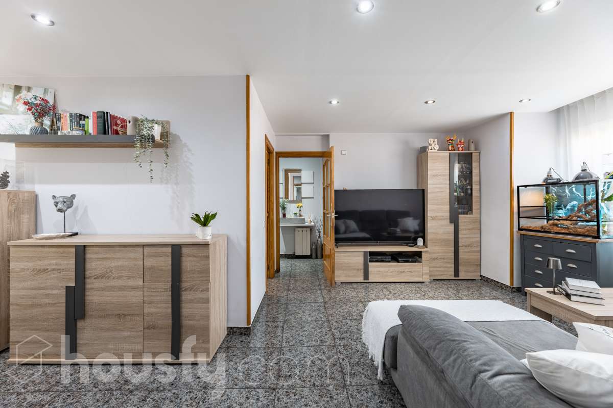 Acogedor piso de 2 habitaciones, reformadoara entrar a vivir , en Can Rull.-2