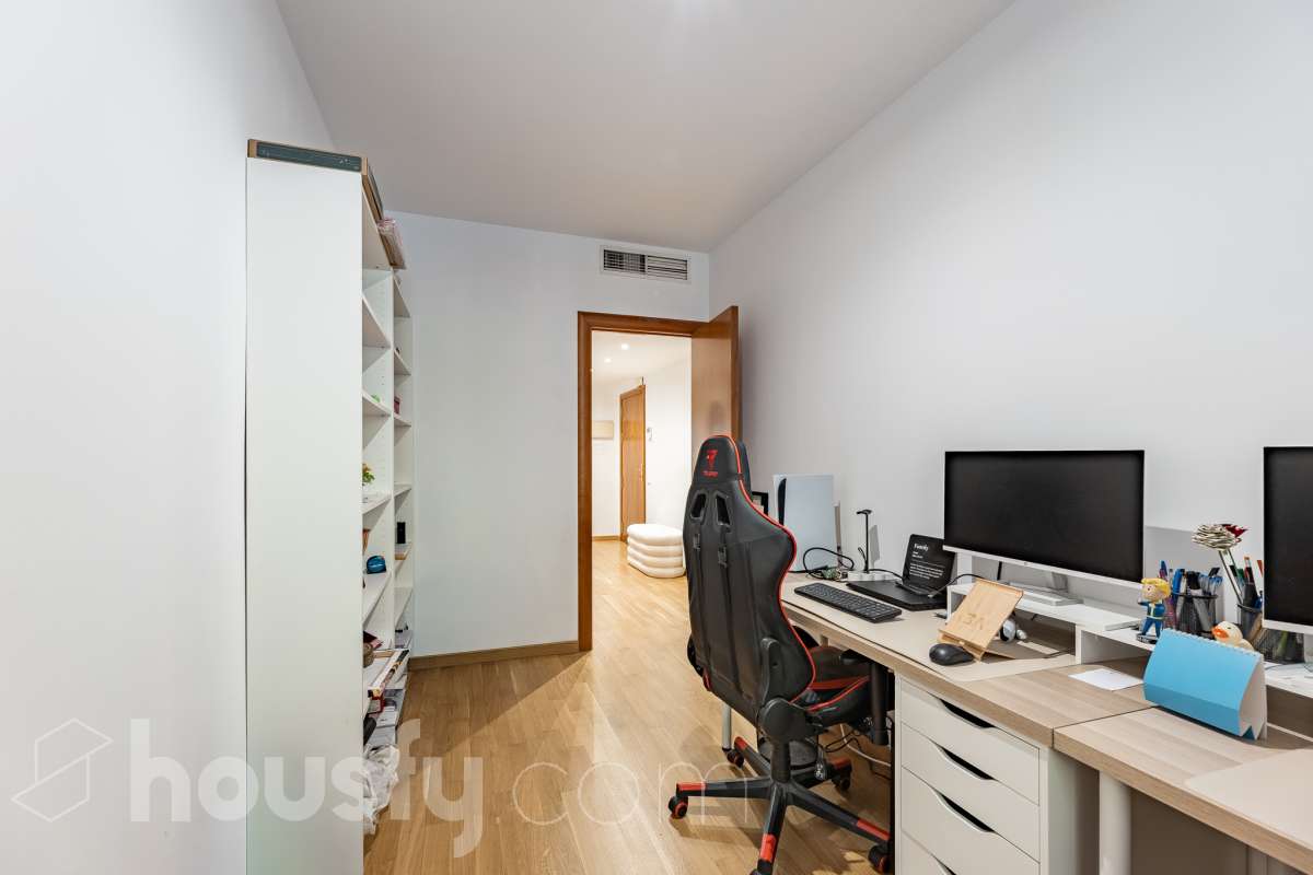 Espectacular piso totalmente reformado de 4 habitaciones con terraza y dos plazas de parking en pleno centro de Sabadell-19