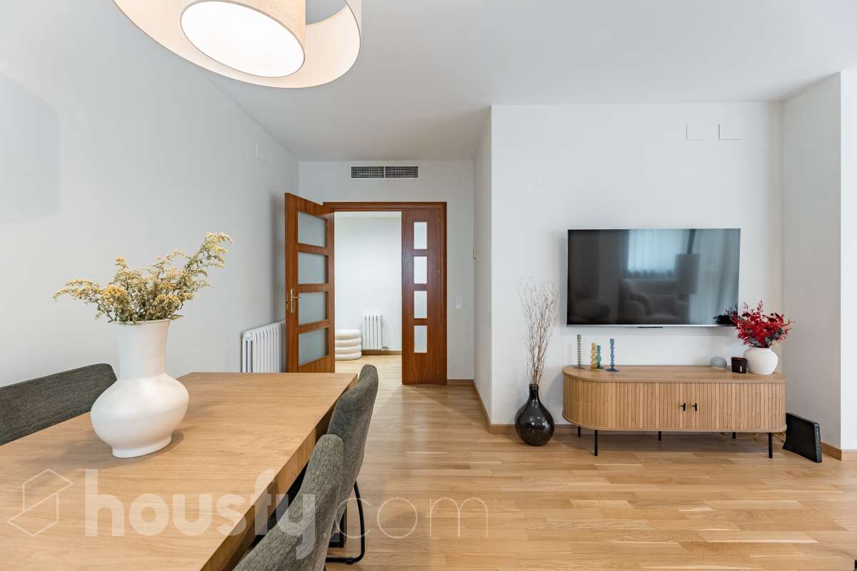 Espectacular piso totalmente reformado de 4 habitaciones con terraza y dos plazas de parking en pleno centro de Sabadell-7