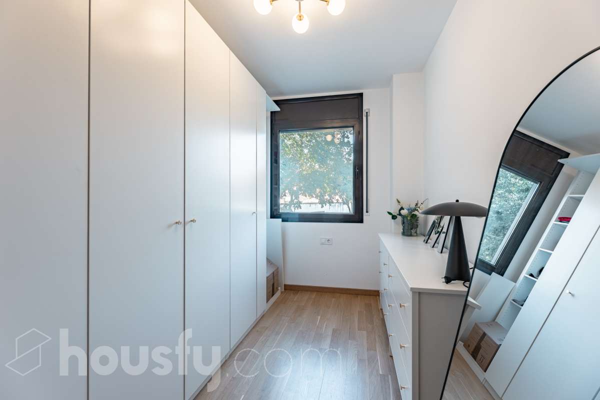 Espectacular piso totalmente reformado de 4 habitaciones con terraza y dos plazas de parking en pleno centro de Sabadell-22
