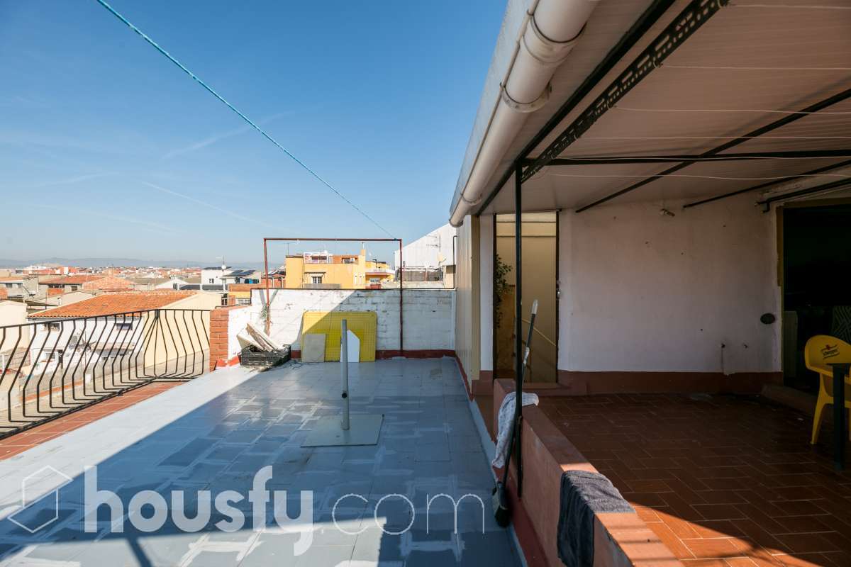 Fantástico piso en buena zona.-9