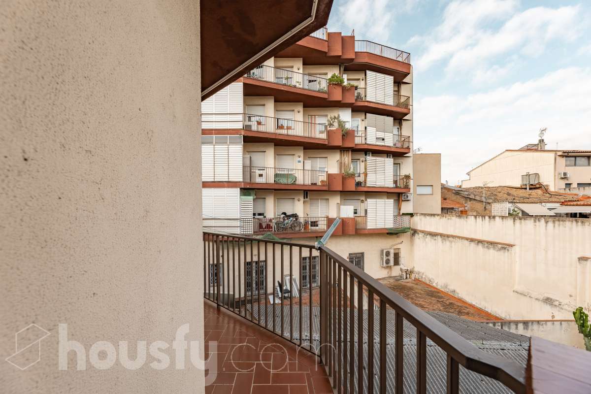 Piso exterior de 4 habitaciones con terraza privada y buhardilla en el Centro de Sant Feliu de Llobregat-28