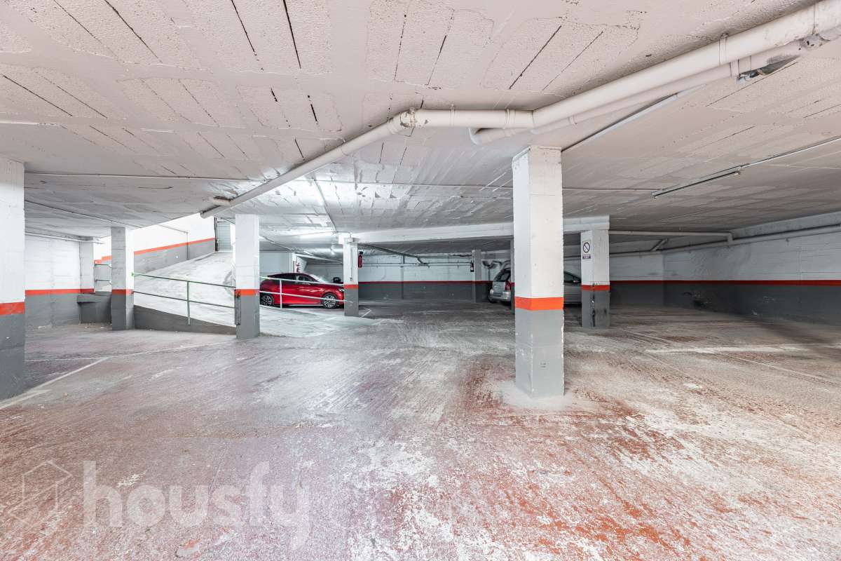Piso exterior de 4 habitaciones con terraza privada y buhardilla en el Centro de Sant Feliu de Llobregat-30