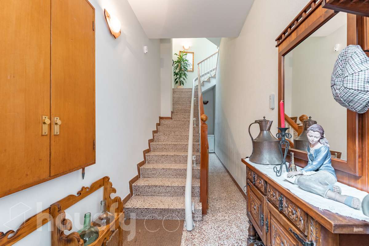 Piso exterior de 4 habitaciones con terraza privada y buhardilla en el Centro de Sant Feliu de Llobregat-32