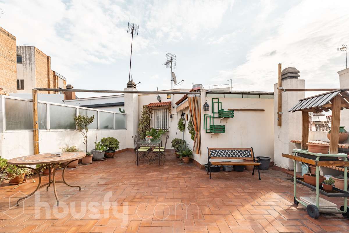Piso exterior de 4 habitaciones con terraza privada y buhardilla en el Centro de Sant Feliu de Llobregat-26