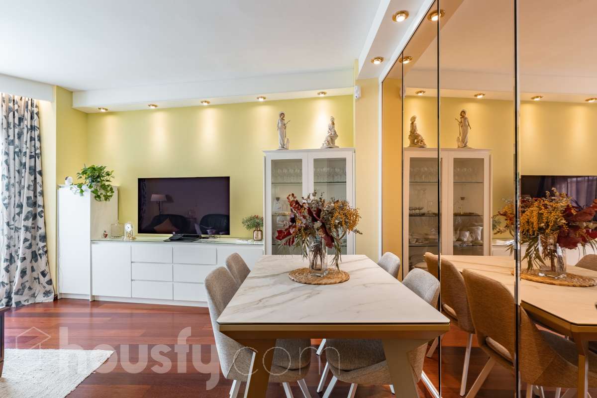 Piso exterior de 4 habitaciones con terraza privada y buhardilla en el Centro de Sant Feliu de Llobregat-4