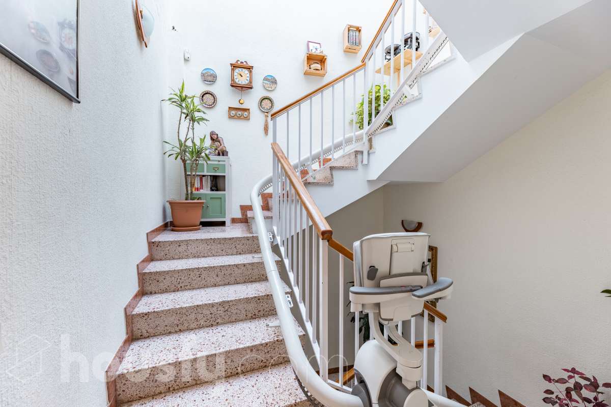 Piso exterior de 4 habitaciones con terraza privada y buhardilla en el Centro de Sant Feliu de Llobregat-35