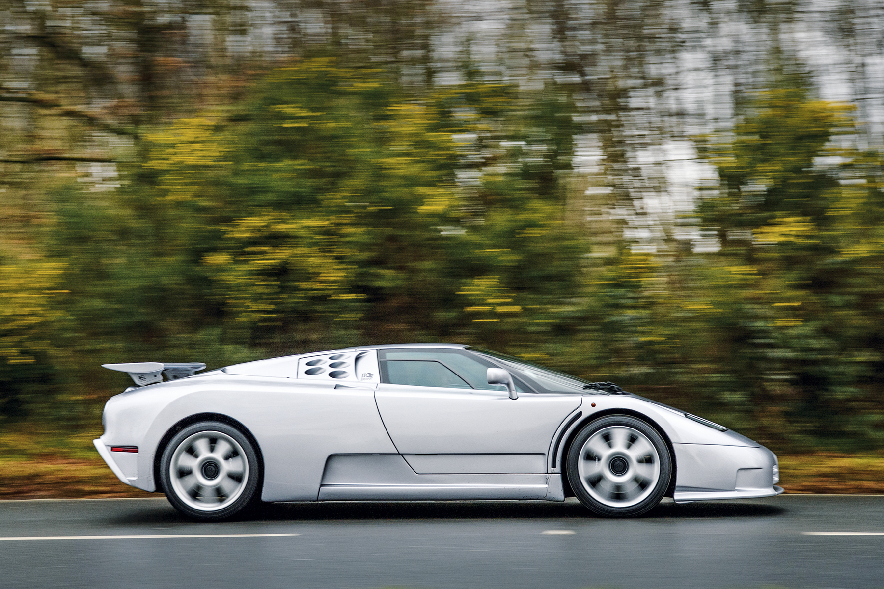 Bugatti eb110 характеристики