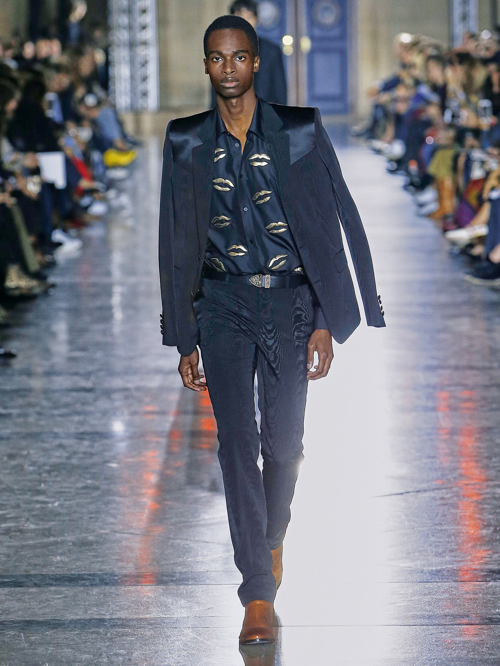 Givenchy’s new creative director presents a cool debut menswear ...