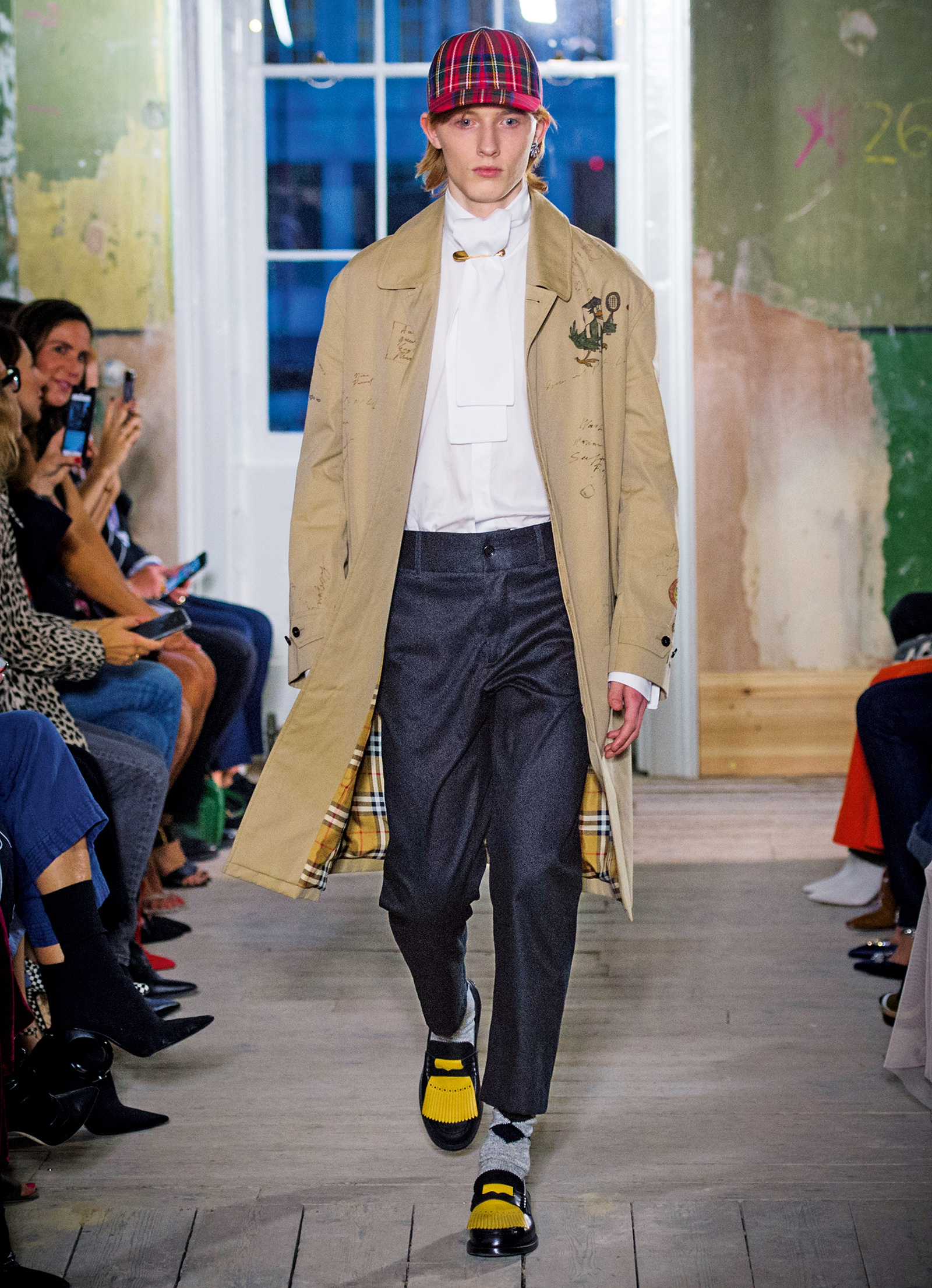 Burberrys New Collection Gets Self Referential How To