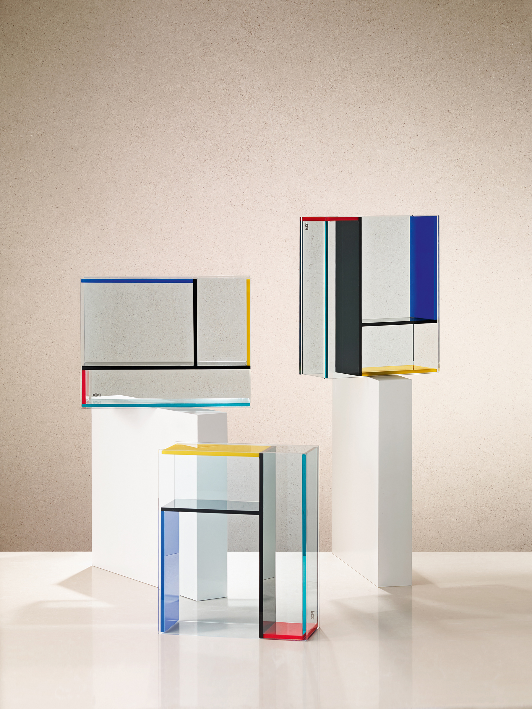 A Vertical Vase For Abstract Art Aficionados How To Spend It