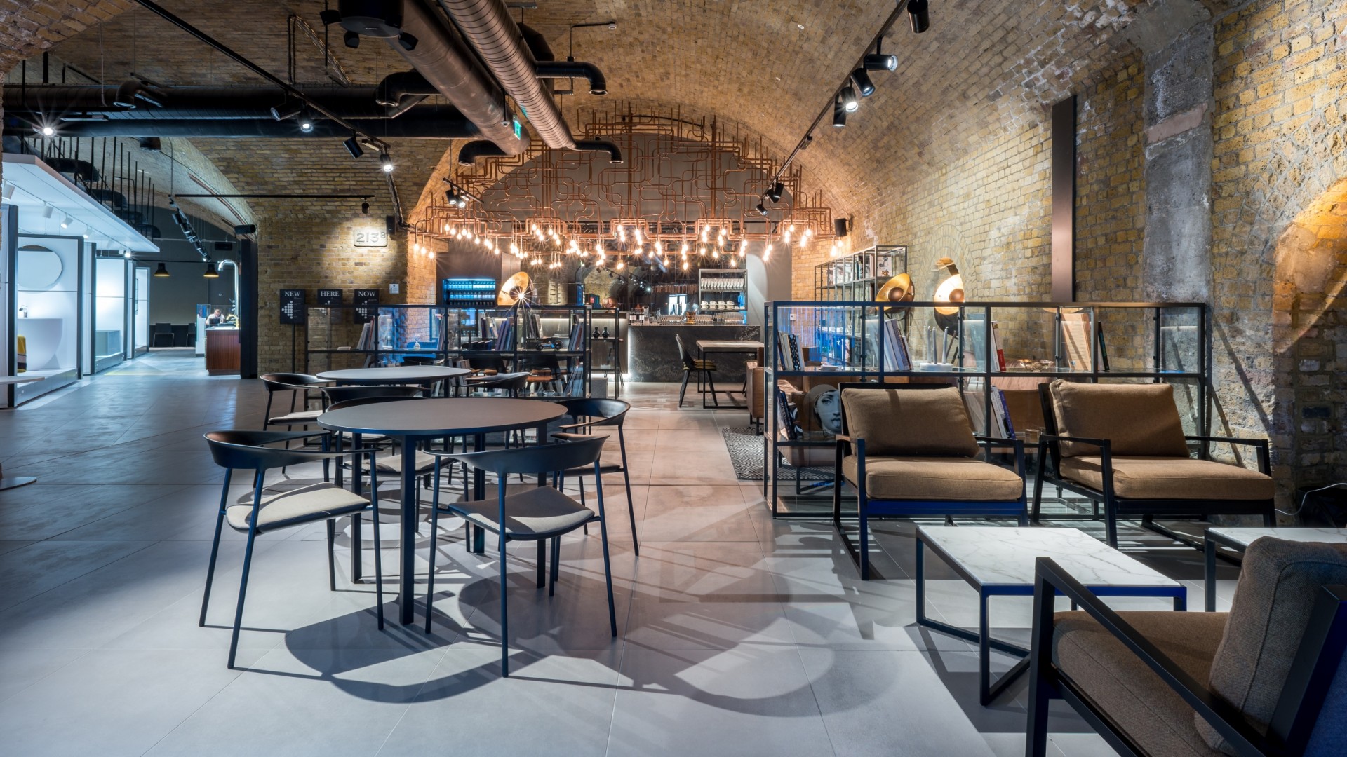 Hunters Established & Independent Furniture Consultancy CP Hart