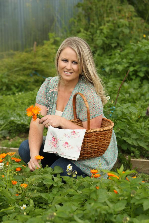 Food writer and nurse Nessa Robins shares an immune boosting juice and soup recipe for caring for so