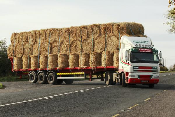 Farmers meet Minister as fightback against transport height restrictions steps up 