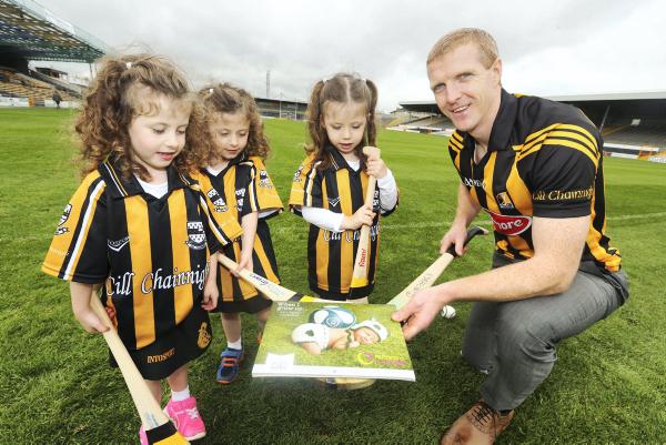 Henry Shefflin launches charity calender for Coombe