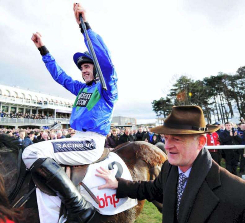 Hurricane Fly sets new world record