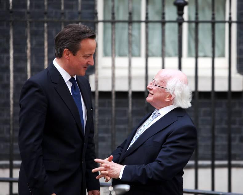 Cameron unveils plans for referendum on EU membership 