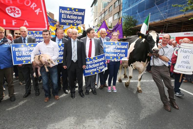 Weekly podcast: protest, Young Farmer award, genetics and car insurance