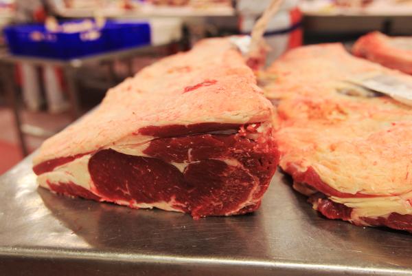 Burns calls for increase in beef prices