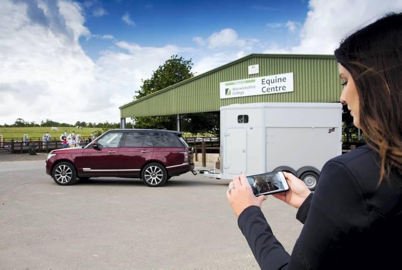 Land Rover updates Discover models