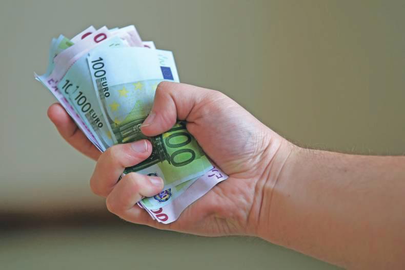 2016 to be a very dynamic year on the financial markets