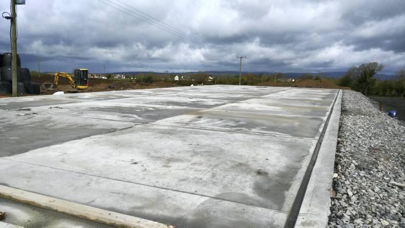 Long-life silage slab construction