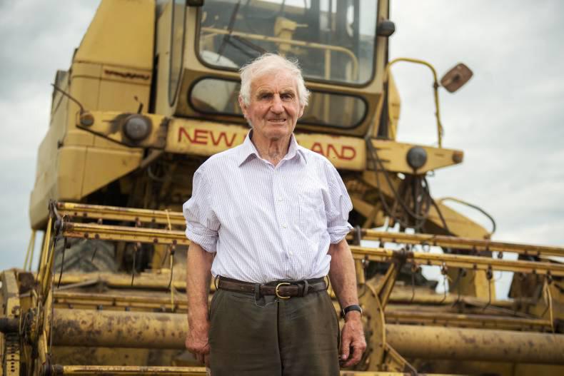 Watch: 81-year-old Jimmy Reilly harvesting in 1975 combine