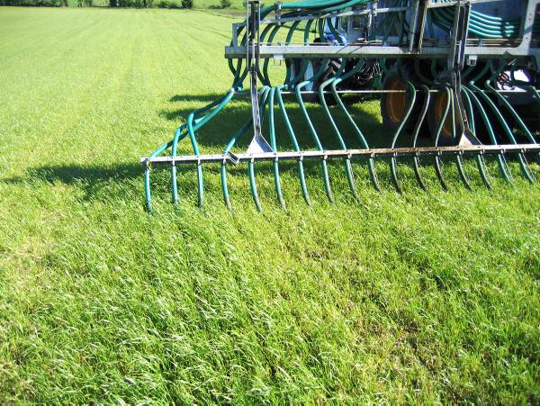 Be cautious when spreading slurry