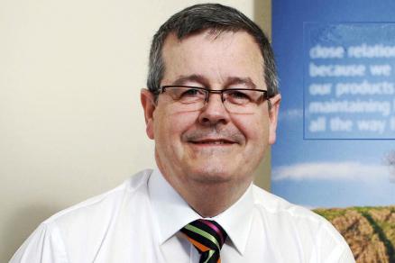 PAC turns tables on Tony O’Neill