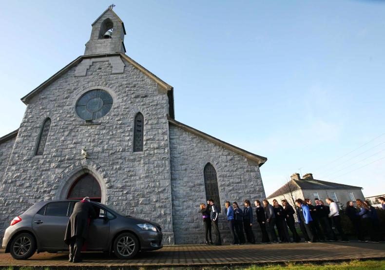 No gluten-free hosts for Holy Communion