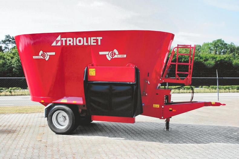 Triolet talking pit management at ploughing 2017