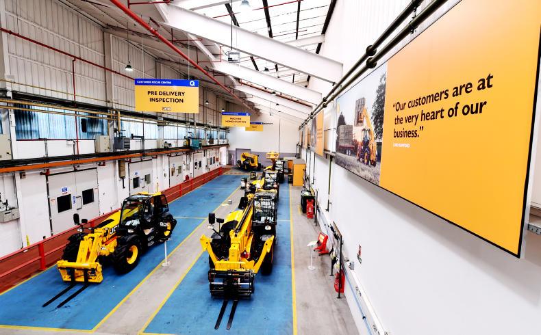 JCB celebrates 40 years of Loadall