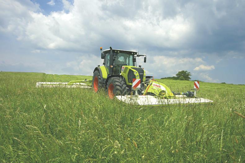 Claas mowers have the moves - Premium