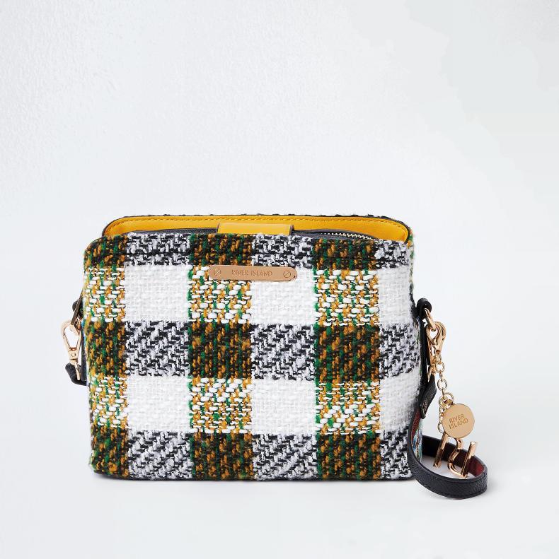 ICL fashion: Break the grid       