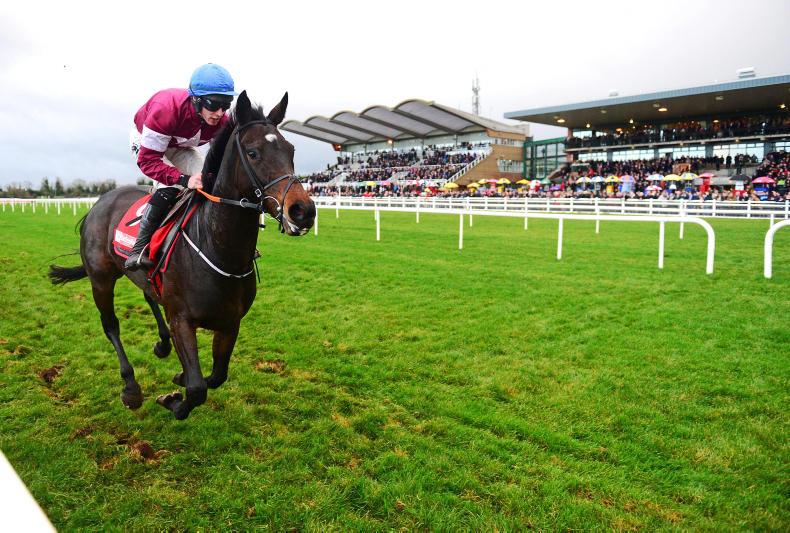 Elliott dominates Fairyhouse with four-timer