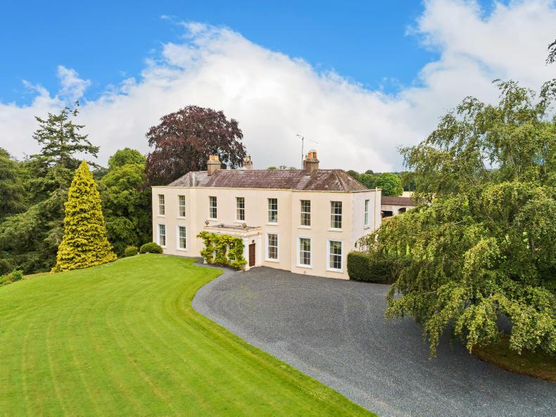 Castlesize fit for a king        