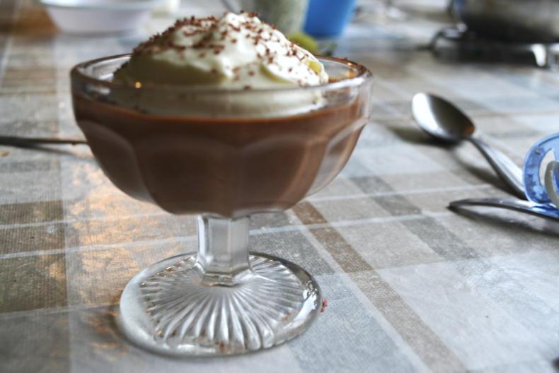 Make this chocolate mousse with your kids this St Patrick's Day
