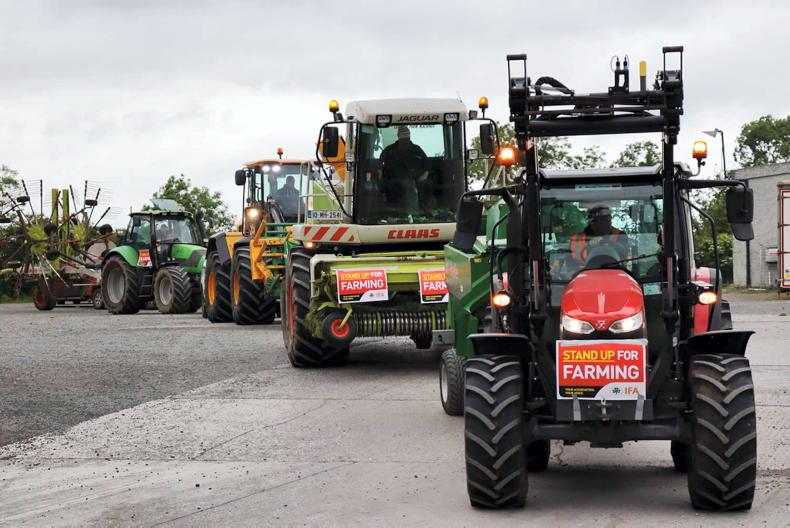 LIVE: Protesting farmers descend on 31 rural towns in tractors - Vimarsana News