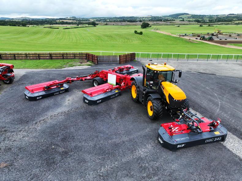 In pictures: big kit on display at the FTMTA Farm Machinery Show - Vimarsana News