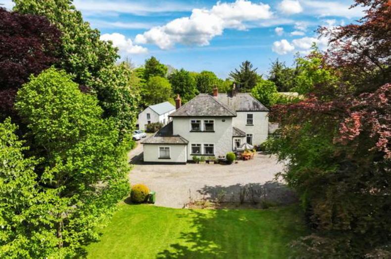Fine period house on 27.3ac in Kildare - Vimarsana News