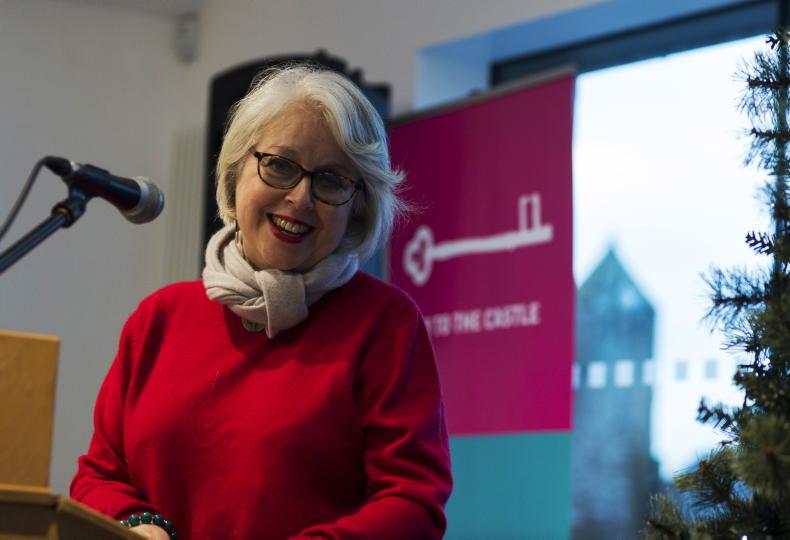 Memoir with Maureen: The House at Christmas             