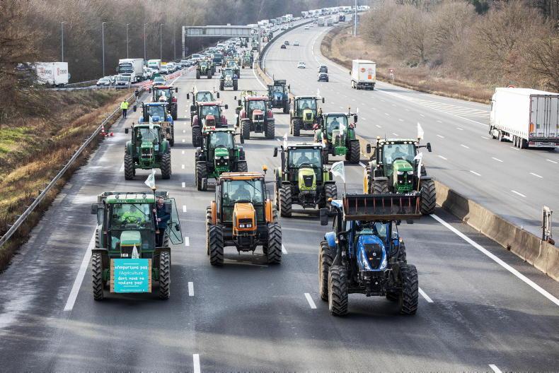 French farmers call a halt to protests - Vimarsana News