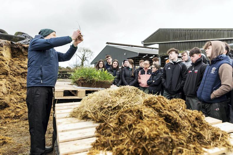 In pictures: students throng to Tullamore Farm for Agri Aware farm walk - Vimarsana News
